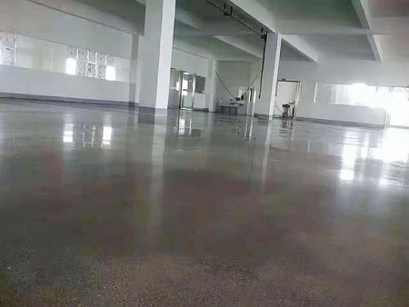 地坪施工案例-003    点击查看详情